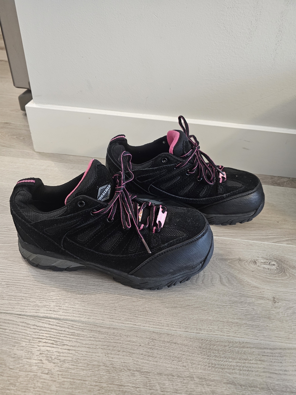 Women's Black & Pink Reinforced Toe Sneakers
